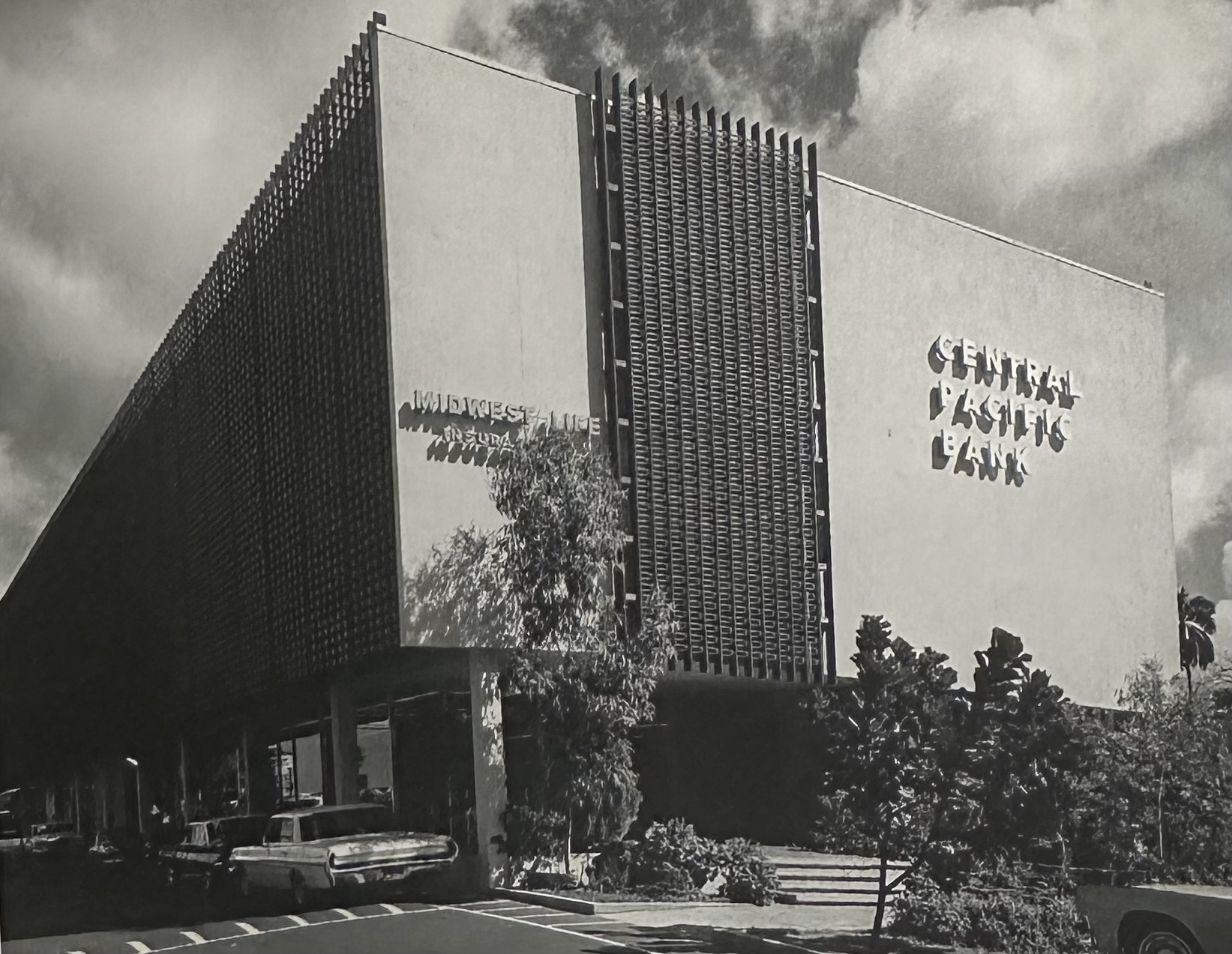 Central Pacific Bank | A History of Service for 70 years